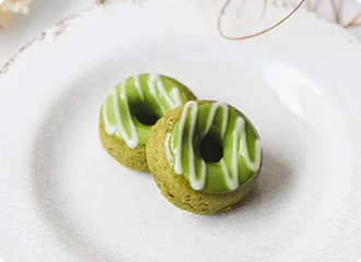 Matcha dreamer donuts